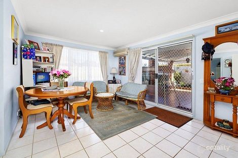 Property photo of 5 Carrington Close Berkeley Vale NSW 2261
