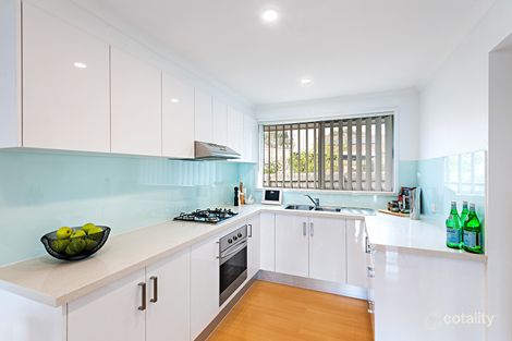 Property photo of 2/1 Glasgow Avenue Reservoir VIC 3073
