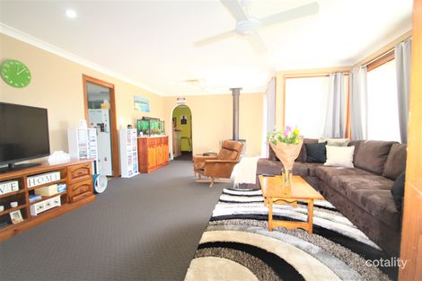Property photo of 3 Brucedale Avenue Singleton NSW 2330