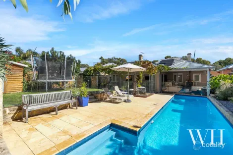 28 Silas St, East Fremantle, WA 6158