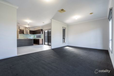 Property photo of 5 Thorngrove Avenue Craigieburn VIC 3064