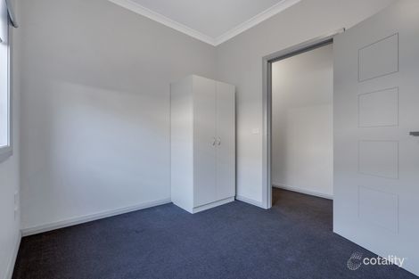 Property photo of 5 Thorngrove Avenue Craigieburn VIC 3064