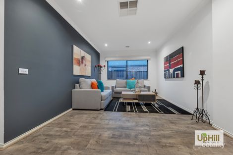 Property photo of 6 Roskopp Avenue Clyde North VIC 3978