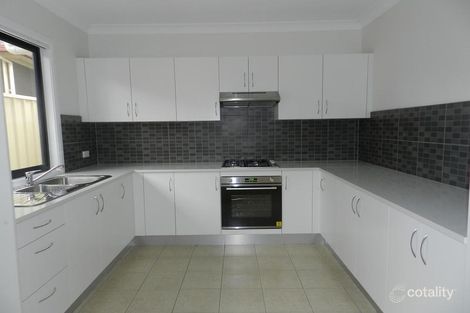 Property photo of 21 Waitaki Street Lethbridge Park NSW 2770