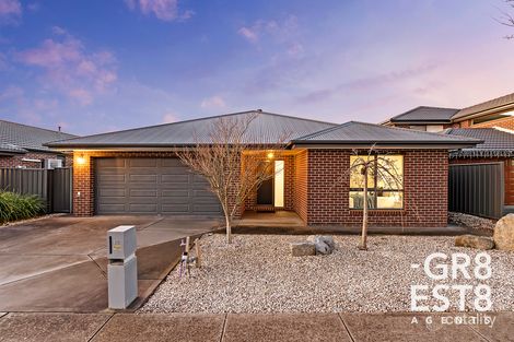 18 Minerva Ave, Cranbourne West, VIC 3977