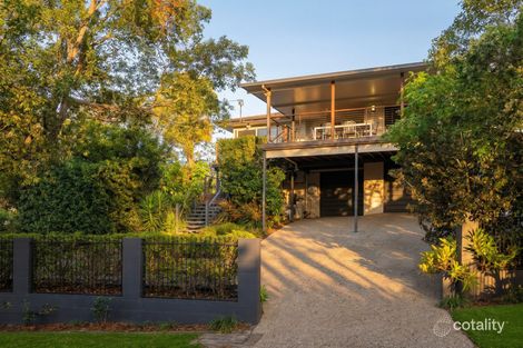 6 Stonehenge St, Chapel Hill, QLD 4069