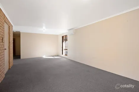 Property photo of 5 Marri Court Rangeway WA 6530
