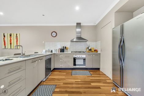 Property photo of 64 James Cook Drive Truganina VIC 3029