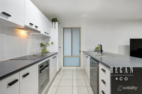 Property photo of 51 Adam Street Beachmere QLD 4510