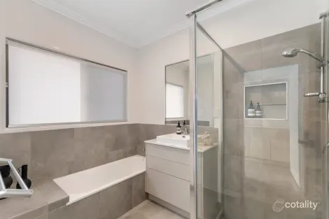 Property photo of 2 Twinview Terrace Idalia QLD 4811