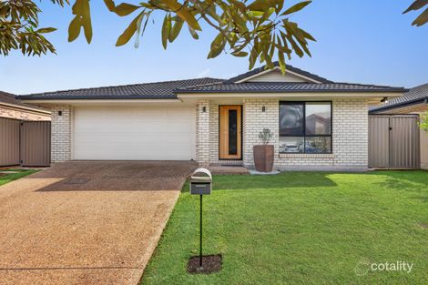 13 Lizard Pl, Redland Bay, QLD 4165