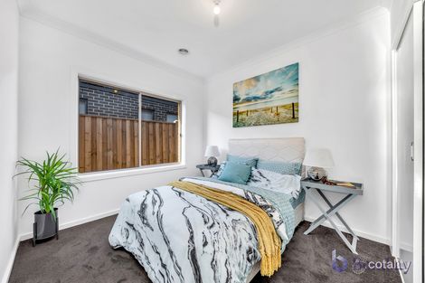 Property photo of 24 Turmeric Avenue Mickleham VIC 3064