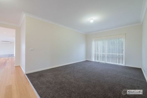 Property photo of 2 Cypress Court Drouin VIC 3818