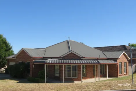 2 Emerald Dr, Kelso, NSW 2795