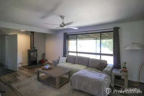 Property photo of 11 Kay Street Yarram VIC 3971