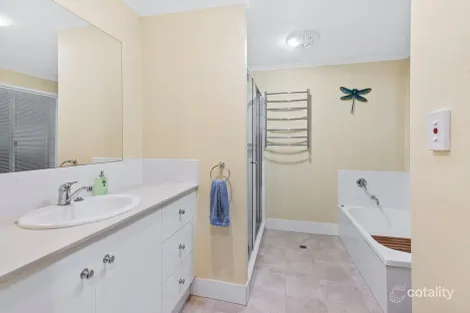 Property photo of 44 Bradman Drive Currumbin Valley QLD 4223
