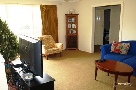 Property photo of 4 Melton Grove Croydon VIC 3136