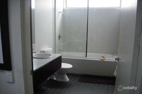 17 Victoria Pl, Carlton, VIC 3053