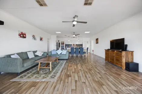 Property photo of 206 Wheaton Drive Streaky Bay SA 5680