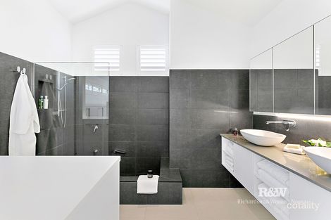 Property photo of 10/24 Viewland Drive Noosa Heads QLD 4567