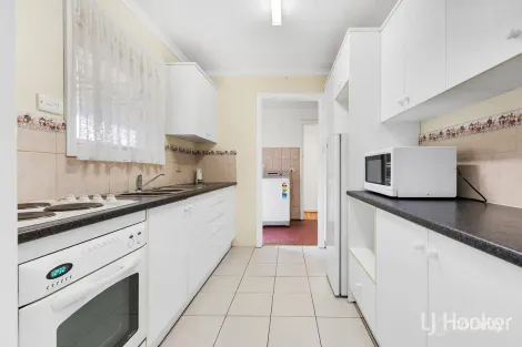 Property photo of 8 Seaborough Road Elizabeth Park SA 5113