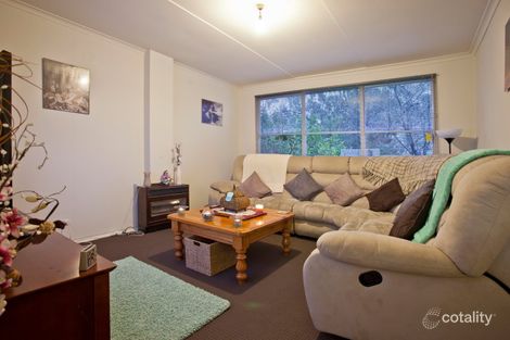 Property photo of 27 Nodding Avenue Frankston North VIC 3200