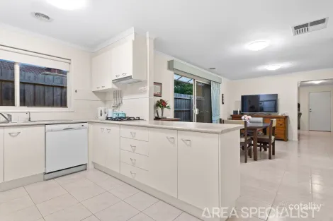 Property photo of 21 Francis Crescent Langwarrin VIC 3910