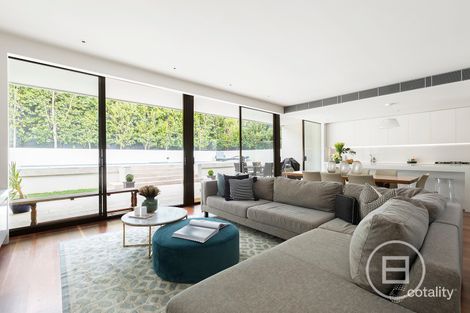 Property photo of 70 White Avenue Kew East VIC 3102