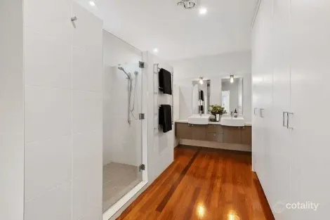 Property photo of 71 Thackeray Street Norman Park QLD 4170