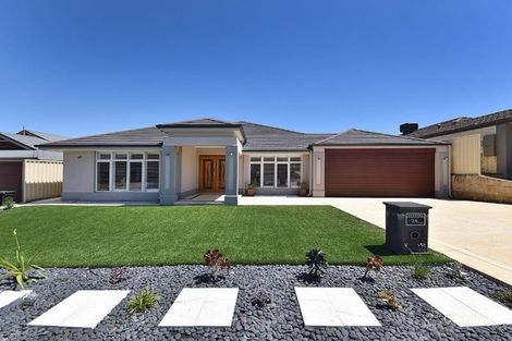 24 Loretta Fawy, Carramar, WA 6031