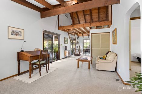 Property photo of 32 Washington Lane Woodend VIC 3442