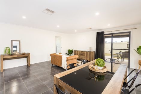 Property photo of 2 Joseph Court Red Cliffs VIC 3496