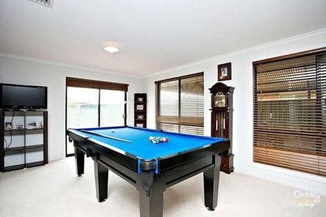 17 Mcpherson Gr, Davoren Park, SA 5113