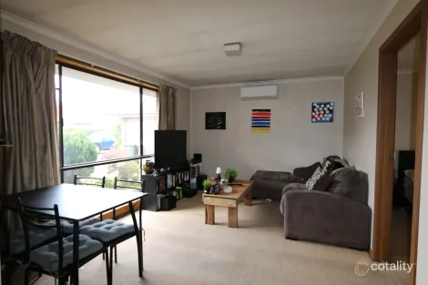 Property photo of 4/15 Market Road Werribee VIC 3030