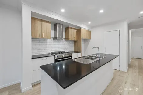 Property photo of 8A Snowgum Close Rowville VIC 3178