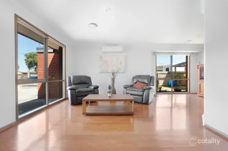 Property photo of 99 Maple Street Seaford VIC 3198