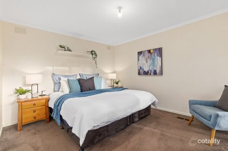 8 Shady Gr, Rowville, VIC 3178