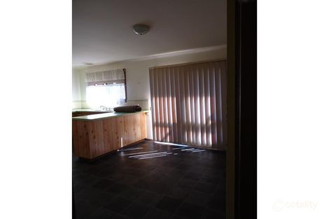 2/2 Adam Ave, Hallam, VIC 3803