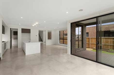 Property photo of 19 Stables Circuit Doncaster VIC 3108