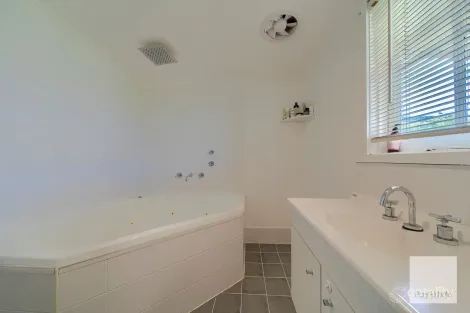 Property photo of 61 Katoomba Street Orana WA 6330