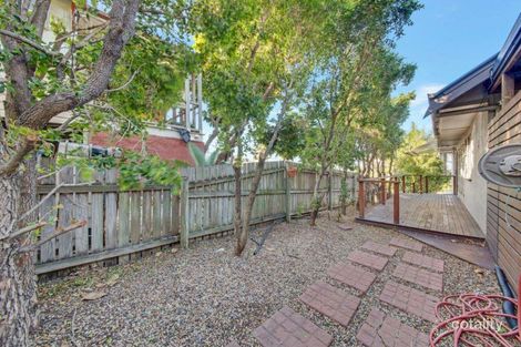 Property photo of 63 Flinders Parade Gladstone Central QLD 4680