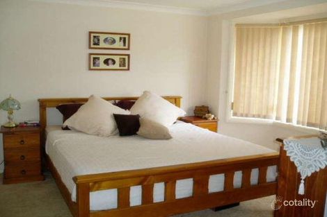 Property photo of 4 Bettong Place St Helens Park NSW 2560