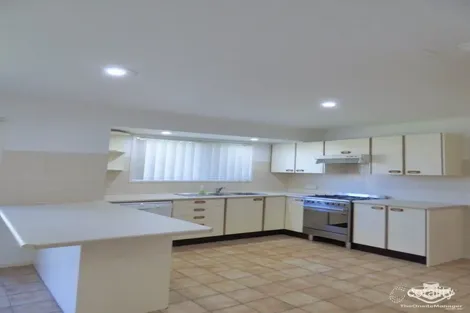 Property photo of 55 Banwell Crescent Carindale QLD 4152