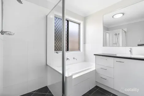 Property photo of 25 Hookes Terrace Springfield Lakes QLD 4300