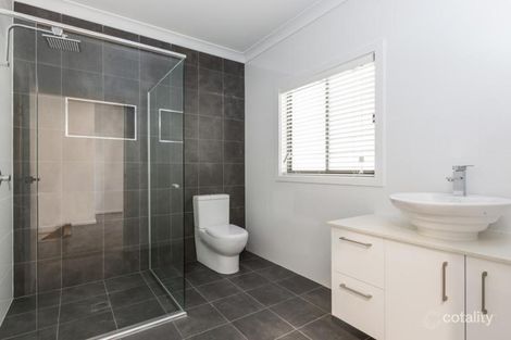 Property photo of 2/3 King Street Lake Illawarra NSW 2528
