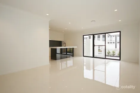Property photo of 5 Annanvale Circuit Mount Annan NSW 2567