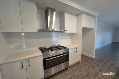 Property photo of 22 Lancaster Drive Badagarang NSW 2540