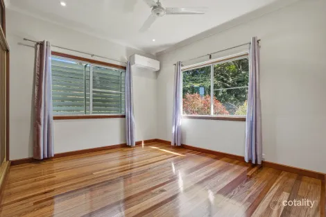 Property photo of 13 Briggs Street Tully QLD 4854