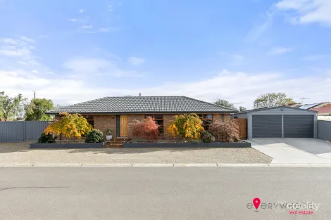 34 Rowes Rd, Werribee, VIC 3030