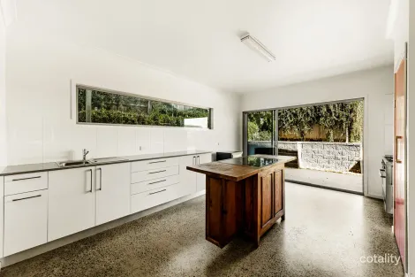 6 William St, East Toowoomba, QLD 4350